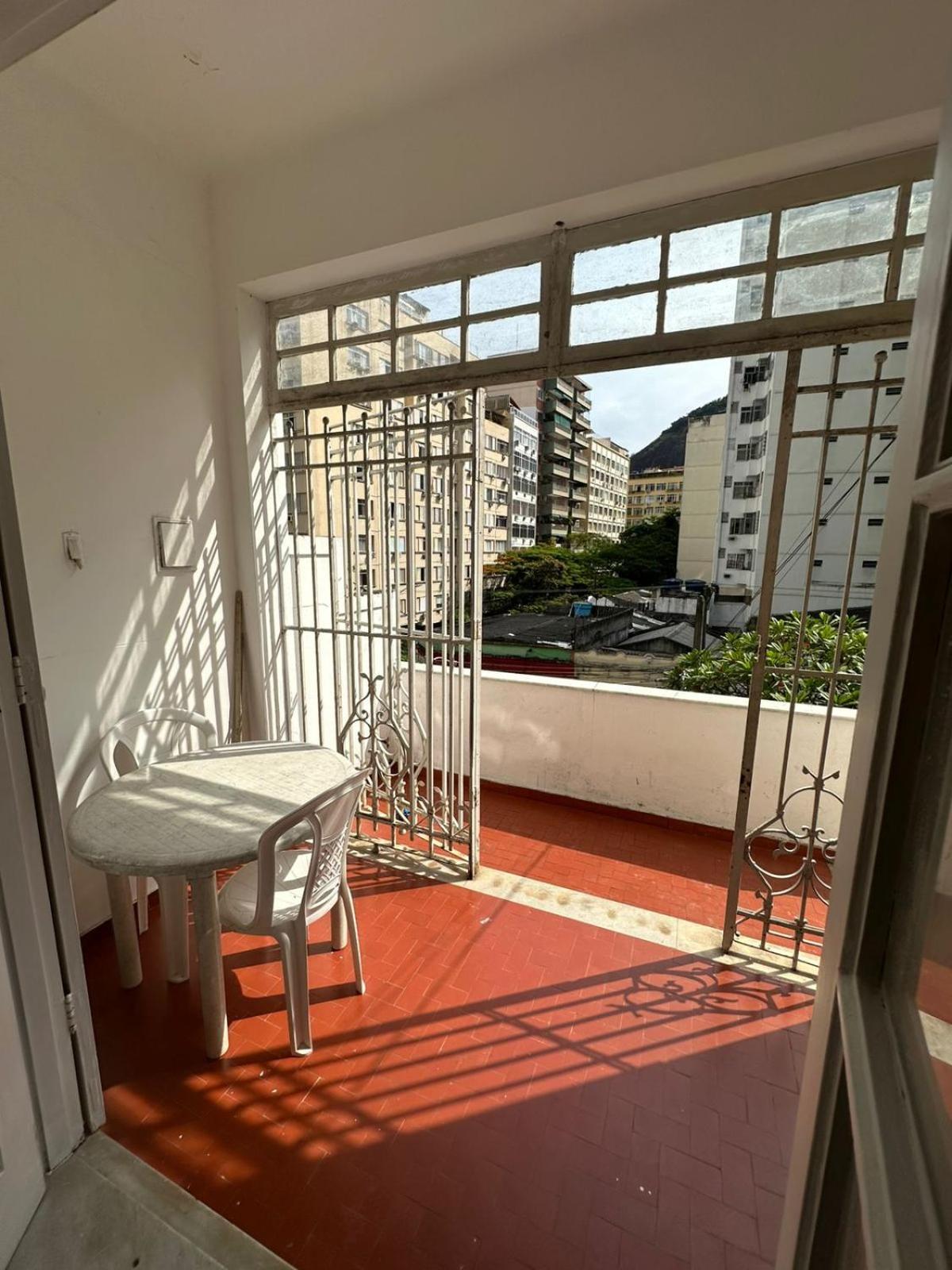 Casa Em Copacabana Proxima A E Metro